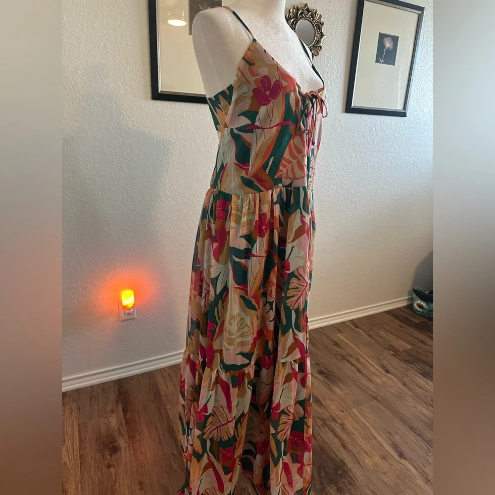 Floral Bohemian Maxi Dress 🌺 - Picture 2 of 6